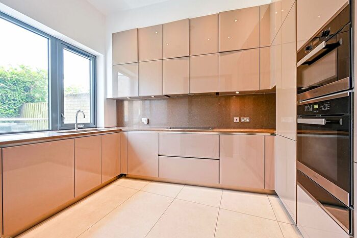 5 Bedroom Terraced House To Rent In Gunnersbury Mews, Chiswick, London, Chiswick, London, W4