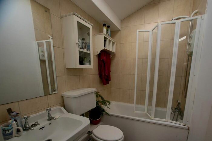 Studio To Rent In Fulham Palace Road, London, SW6