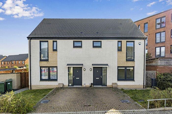 3 Bedroom Semi-Detached House For Sale In Bluebell Terrace, Craigmillar, Edinburgh, EH16