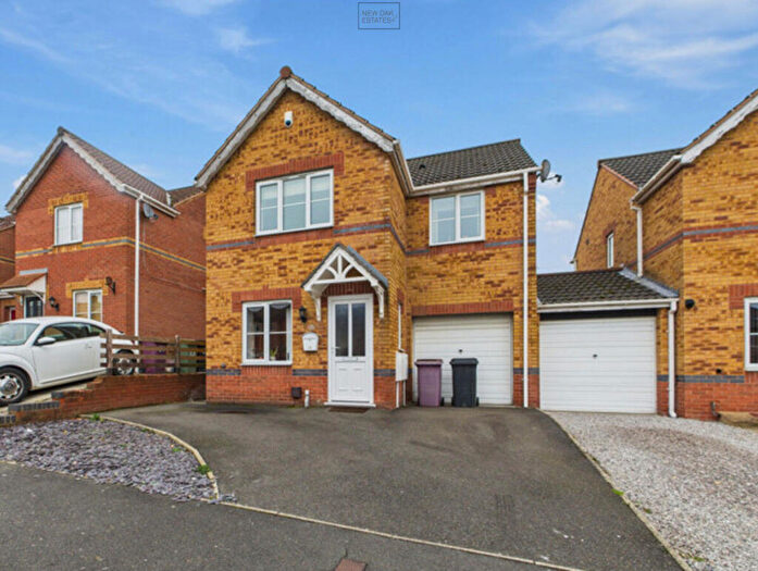 3 Bedroom Detached House For Sale In Crow Croft Road, Pilsley, S45