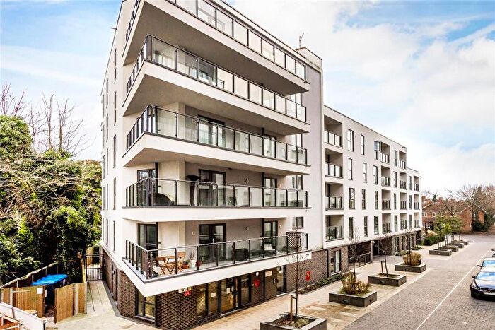 2 Bedroom Apartment To Rent In Woking, GU22