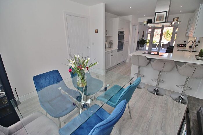 4 Bedroom Detached House For Sale In Admiralty Crescent, Havant, PO9