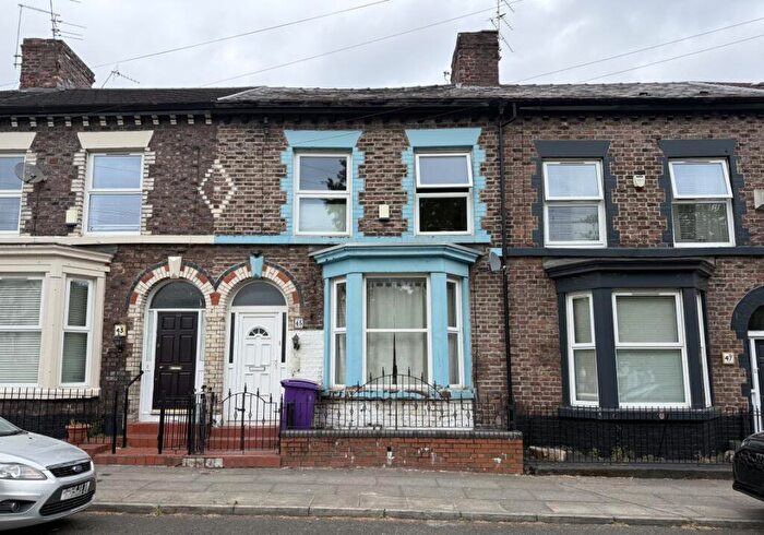 3 Bedroom Terraced House For Sale In Moss Grove, Liverpool, Merseyside, L8