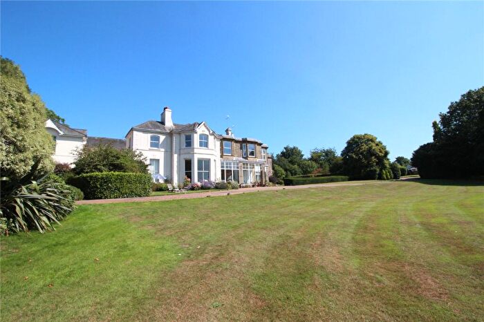 3 Bedroom Apartment For Sale In Chilling Street, Sharpthorne, East Grinstead, West Sussex, RH19