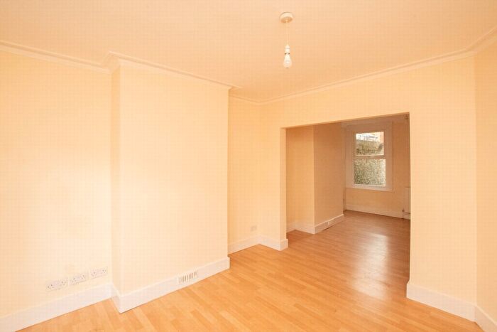 3 Bedroom Terraced House For Sale In Eaton Road, Dover, CT17