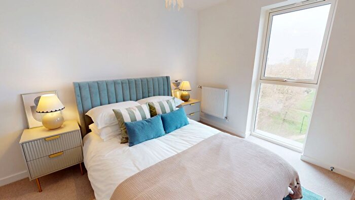 1 Bedroom Flat For Sale In Abbey Road, Barking, IG11