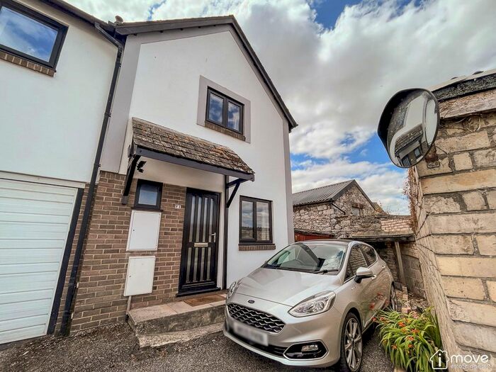 2 Bedroom End Of Terrace House To Rent In Dudley Gardens, Oak Place, Newton Abbot, TQ12