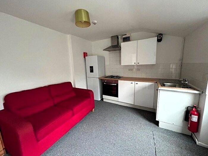 1 Bedroom Flat To Rent In Gordon Road, Porthcawl, CF36