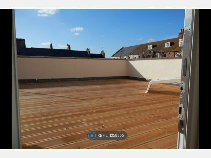 1 Bedroom Flat To Rent In Great George Street, Weymouth DT4