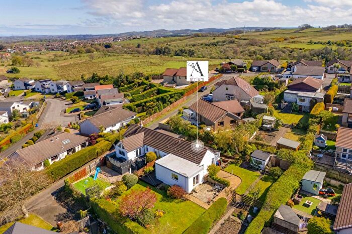 3 Bedroom Semi-Detached Bungalow For Sale In Seaview Cottage, Standrigg Road, Wallacestone, FK2