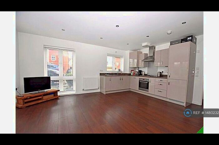 1 Bedroom Flat To Rent In Garratt House, Worthing, BN13