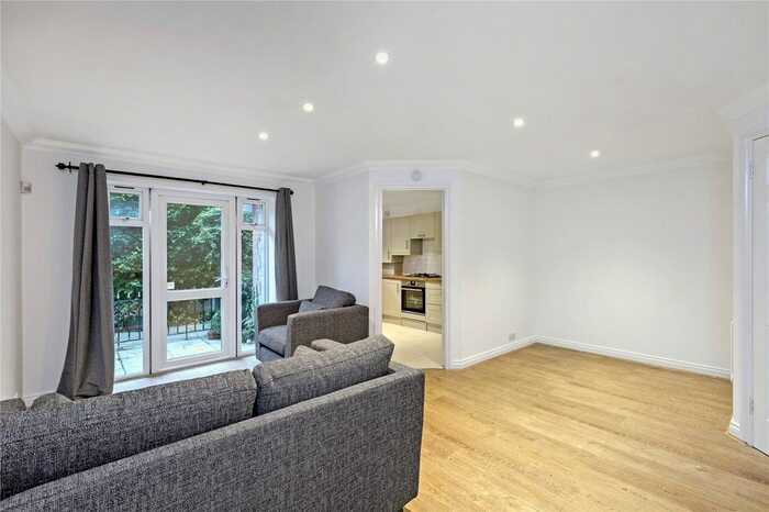 3 Bedroom Property To Rent In Cavendish Place, Crescent Lane, London, SW4