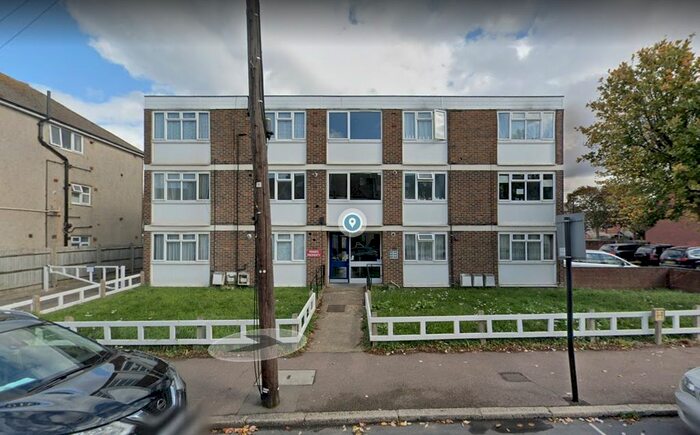 2 Bedroom Flat To Rent In St. Saviours Road, Croydon, CR0