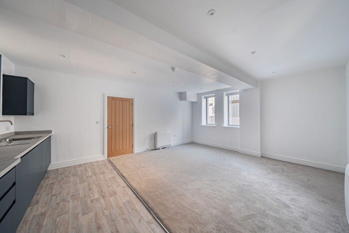 2 Bedroom Flat To Rent In Flat Discovery House, Southgate Street, GL1
