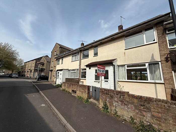 3 Bedroom Property To Rent In Trinity Street, Frome, Somerset, BA11