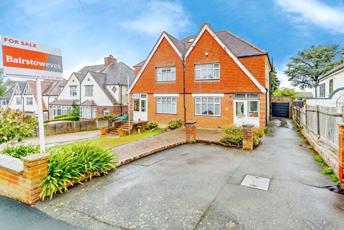 3 Bedroom Semi-Detached House For Sale In York Road, South Croydon, CR2