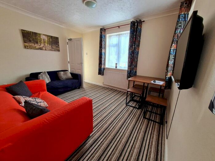 5 Bedroom Terraced House To Rent In The Avenue, Brighton, BN2