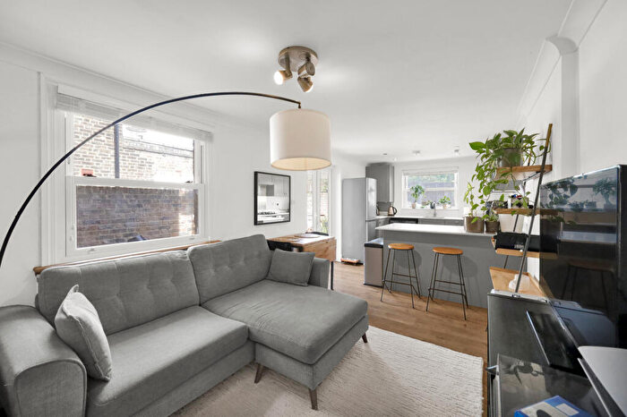 2 Bedroom Terraced House To Rent In Scarborough Road, London, N4