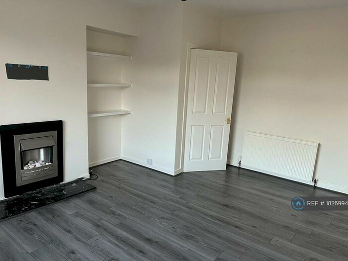 2 Bedroom Flat To Rent In Annandale Crescent, Crosshouse, KA2