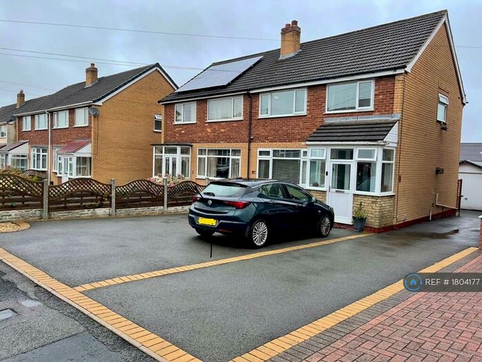 3 Bedroom Semi-Detached House To Rent In Laneside Avenue, Sutton Coldfield, B74