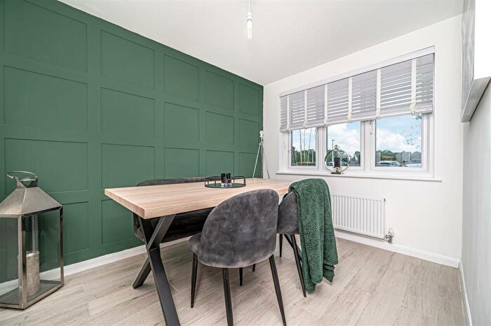 4 Bedroom Detached House For Sale In Macpherson Avenue, Dunfermline, KY11