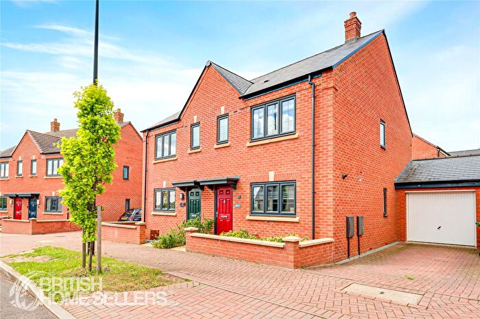3 Bedroom Semi-Detached House For Sale In New Meadow Road, Lightmoor Village, Telford, Shropshire, TF4