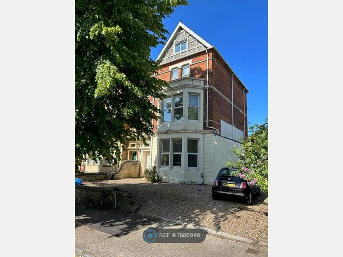 1 Bedroom Flat To Rent In Plymouth Road, Penarth, CF64