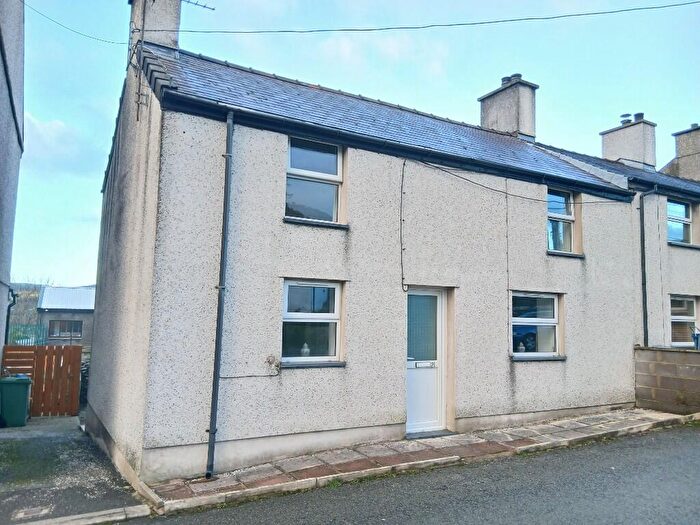 4 Bedroom End Of Terrace House For Sale In Bethesda, LL57