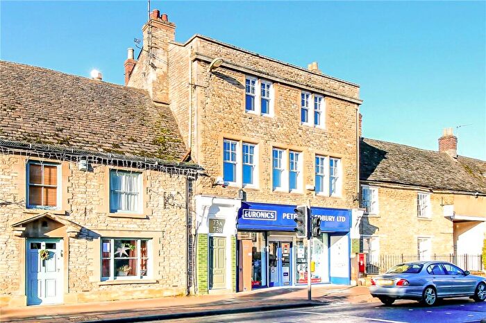 2 Bedroom Apartment To Rent In High Street, Witney, Oxfordshire, OX28
