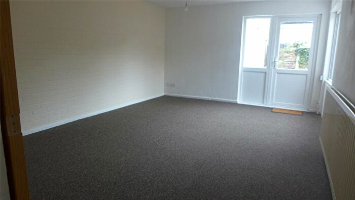 3 Bedroom Maisonette To Rent In Stevenage Walk, Walsgrave, Coventry, CV2