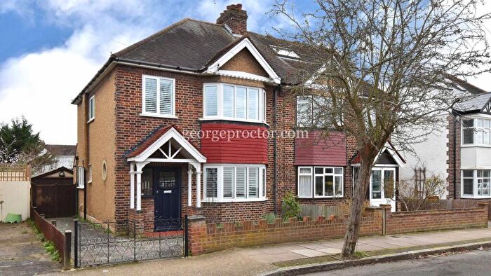 3 Bedroom Semi Detached House For Sale In Sunningdale Road, Bickley, BR1