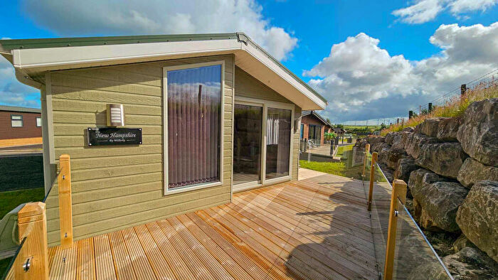 2 Bedroom Park Home For Sale In Willerby New Hampshire, Meadows Retreat Lodge Park, Cockermouth, Cumberland, CA13