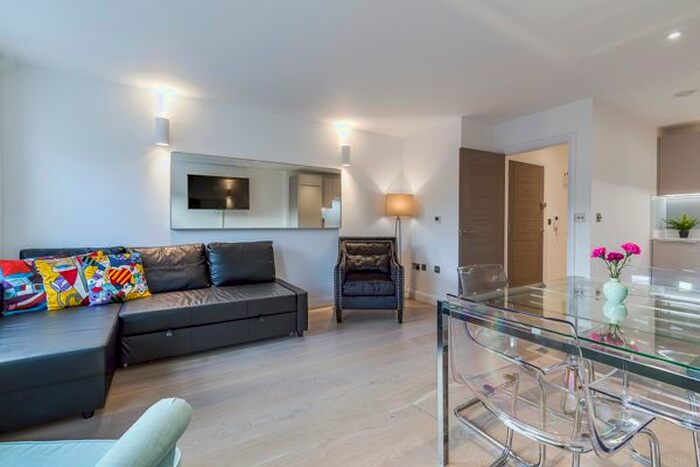 2 Bedroom Flat To Rent In Union Street, London, SE1