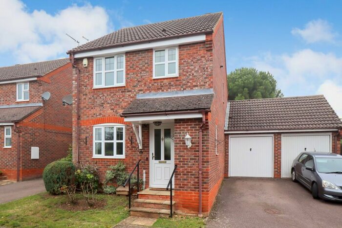 3 Bedroom Property To Rent In Peppard Close, Redbourn AL3