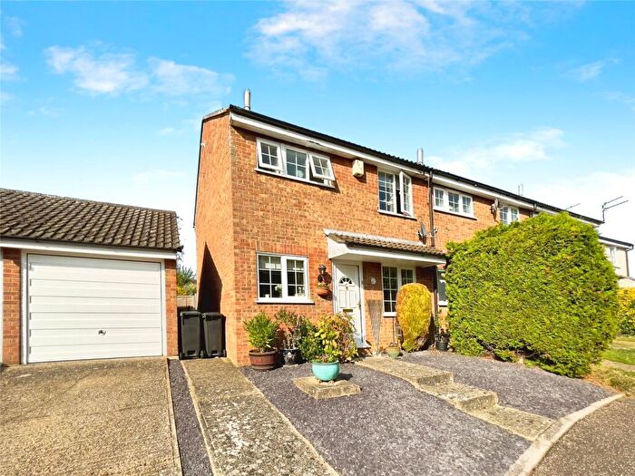 3 Bedroom End Of Terrace House For Sale In Crown Close, Sheering, Bishops Stortford, Essex, CM22