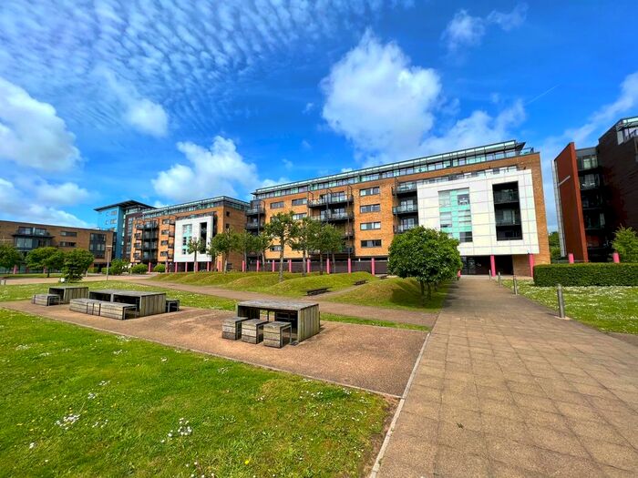 1 Bedroom Flat To Rent In Hartland House, Ferry Court, Cardiff, CF11