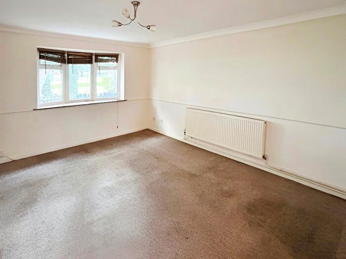 3 Bedroom End Of Terrace House For Sale In Jubilee Walk, Wisbech, Cambridgeshire, PE13