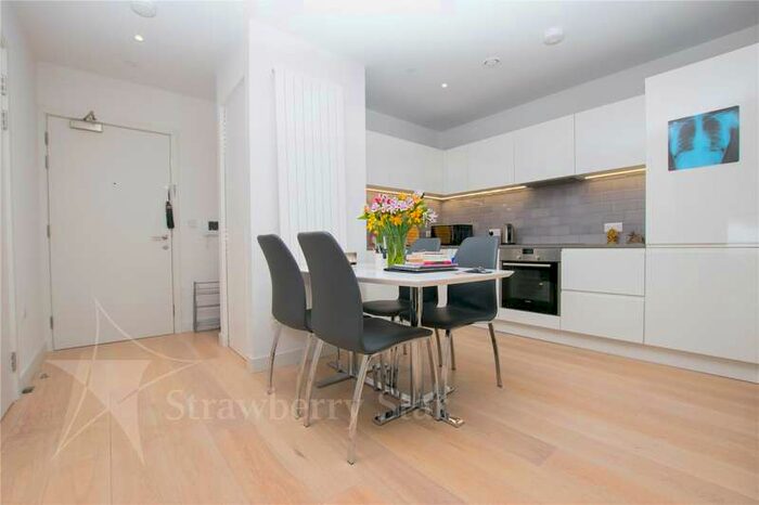 Apartment To Rent In Corsair House, 5 Starboard Way, London, E16