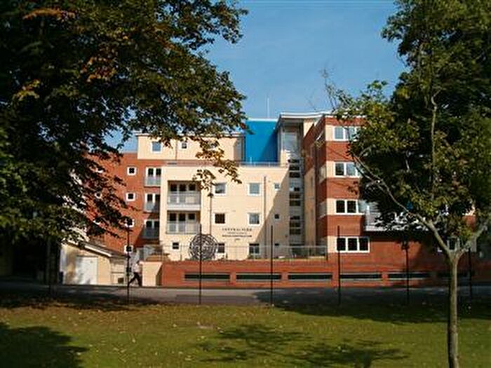 2 Bedroom Apartment To Rent In Central Park, City Centre, Southampton, SO14
