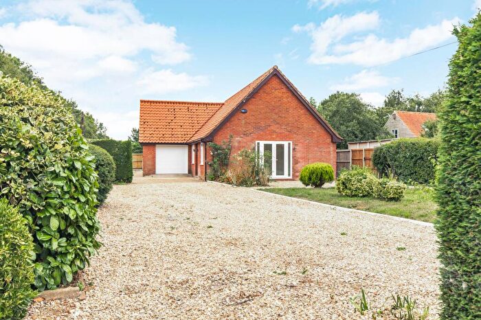 2 Bedroom Detached Bungalow For Sale In Chain Free In Mileham, PE32