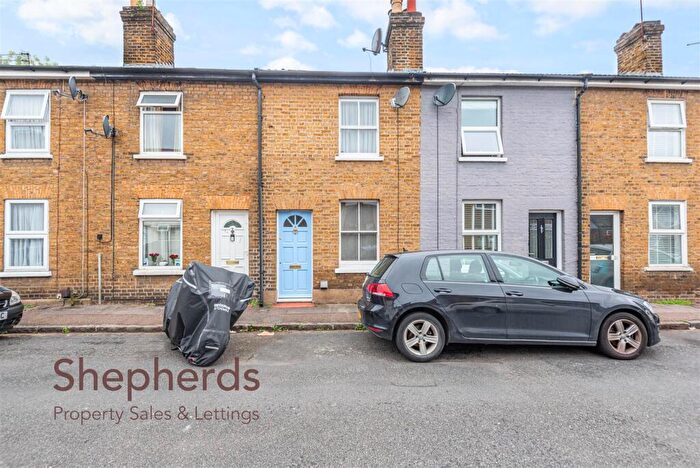2 Bedroom Terraced House To Rent In North Road, Hoddesdon, EN11