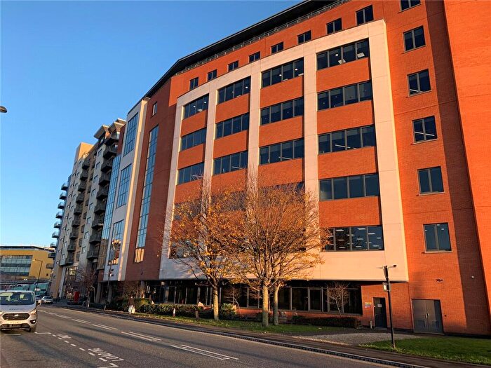 2 Bedroom Apartment For Sale In St James Gate, Scotswood Road, Newcastle Upon Tyne, NE1