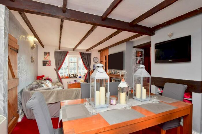 4 Bedroom Cottage For Sale In Henfield Road, Poynings, Brighton, East Sussex, BN45