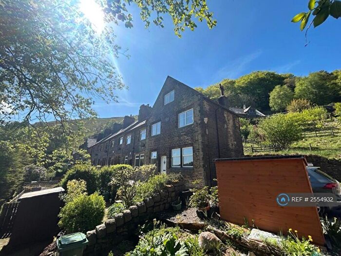 4 Bedroom End Of Terrace House To Rent In Robinwood Terrace, Todmorden, OL14