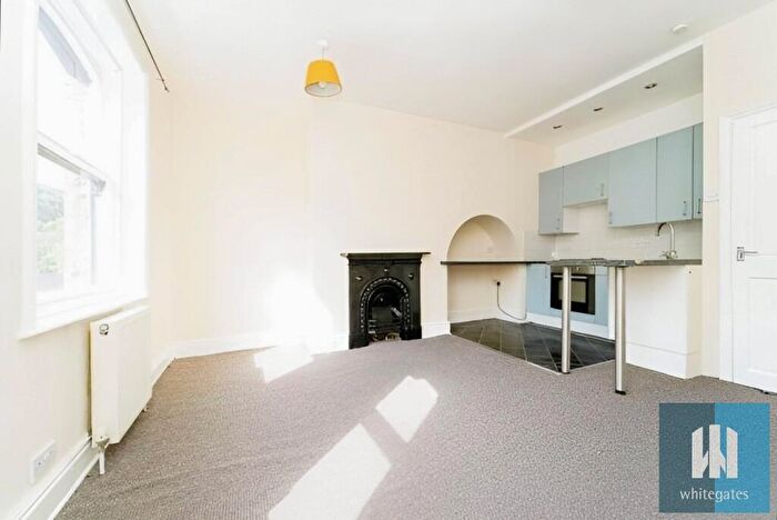 2 Bedroom Apartment To Rent In Market Street, Hebden Bridge, HX7