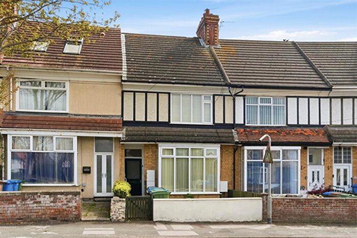 2 Bedroom Flat For Sale In Queen Street, Withernsea, HU19