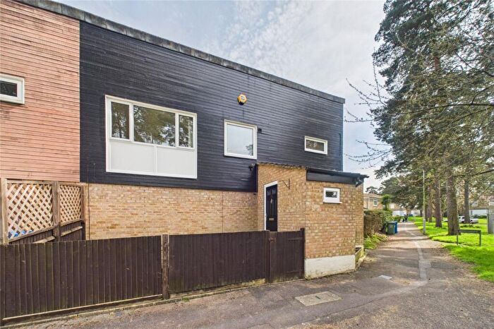 1 Bedroom Maisonette For Sale In Claverdon, Bracknell, Berkshire, RG12