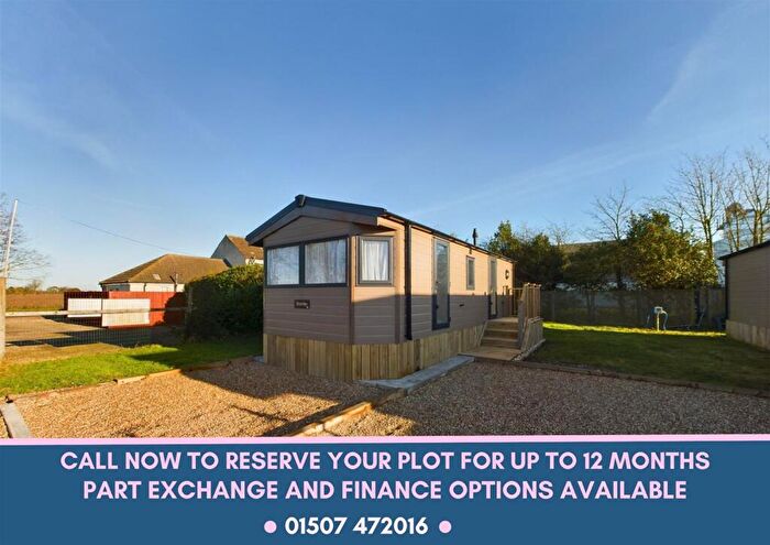 2 Bedroom Park Home For Sale In Coots Lane, Mumby, Alford, LN13
