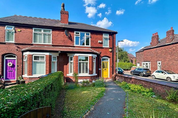 3 Bedroom Semi-Detached House For Sale In Edgeley Road, Stockport, SK3