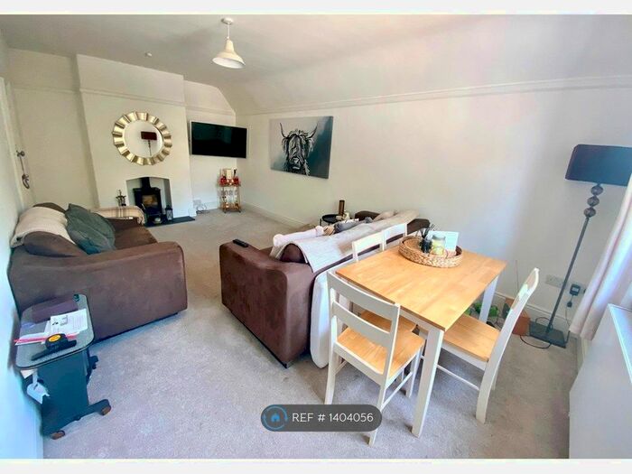 2 Bedroom Flat To Rent In Wells Road, Bristol, BS14